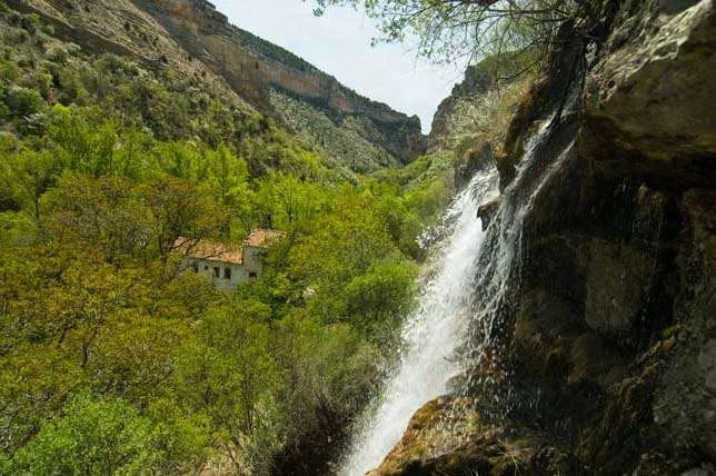 Nacimiento-rio-pitarque-6