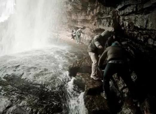cascada-de-la-cimbarra-pie-cascada