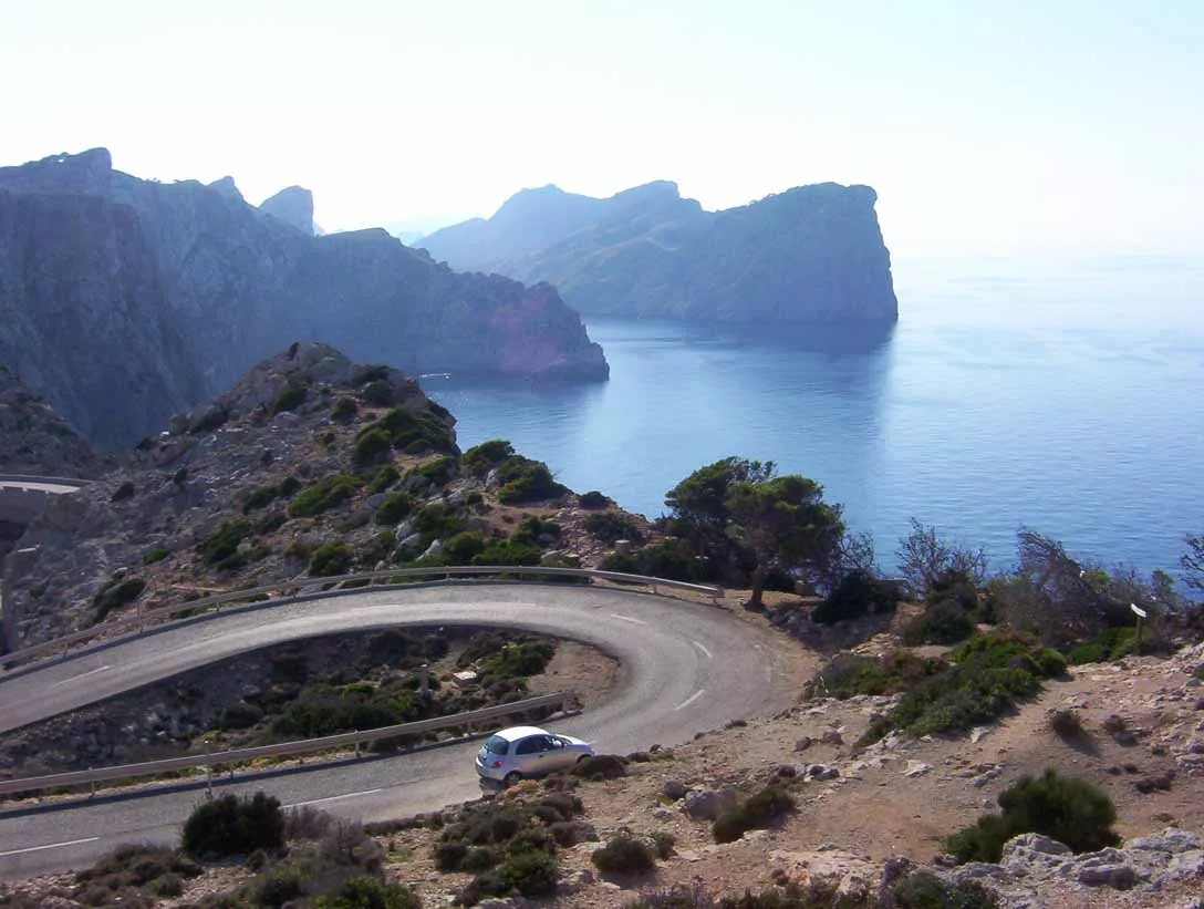 cabo-de-Formentor-carretera