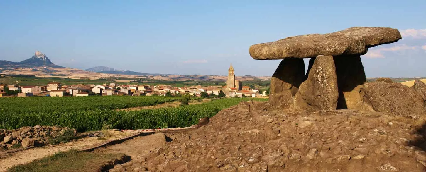 Dolmen de LA CHABOLA DE LA HECHICERA