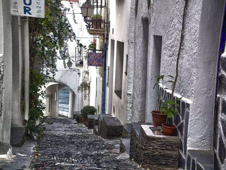 cabo-de-creus-cadaques-calles-2