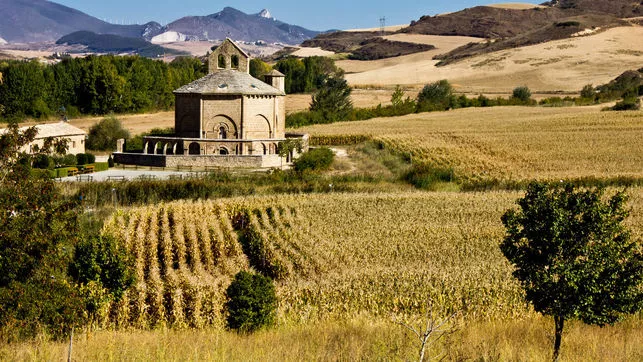 Santa-Maria-de-Eunate-3