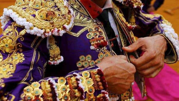 la chaquetilla del traje de luces